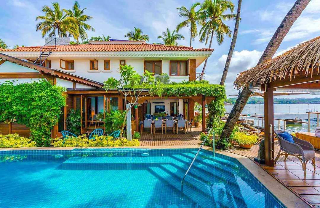 Villa Kinara - Reis Magos By Stayvista - 4Bhk With Infinity Pool & Jacuzzi-1
